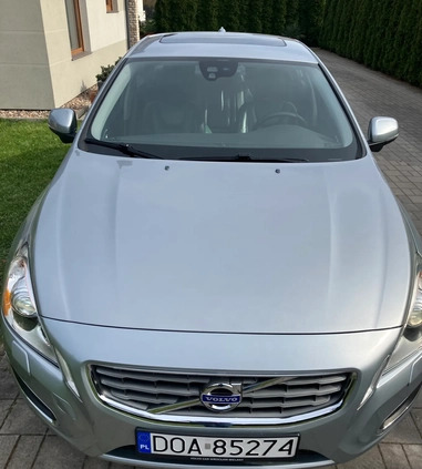 Volvo S60 cena 44900 przebieg: 149900, rok produkcji 2010 z Brusy małe 121